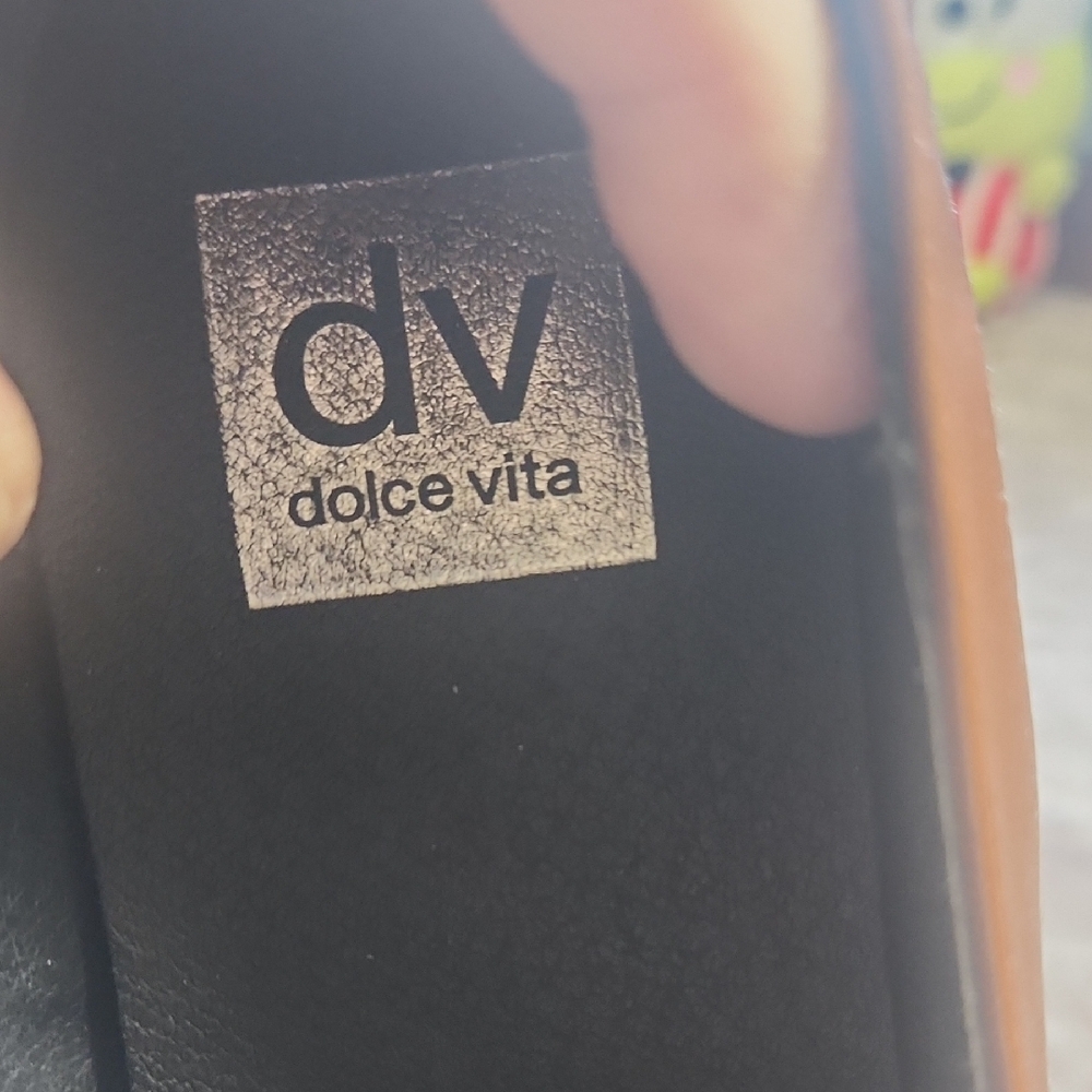 Dolce Vita "CARLEY" Classic, Timeless Brown Loafers NWOB - Picture 2 of 10